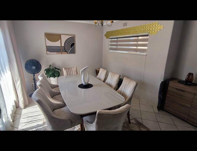 3 BEDROOM HOUSE FOR SALE IN BRACKENHURST